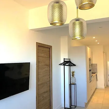 アパート Superb With Sea View, 200m From San-Martino-di-Lota