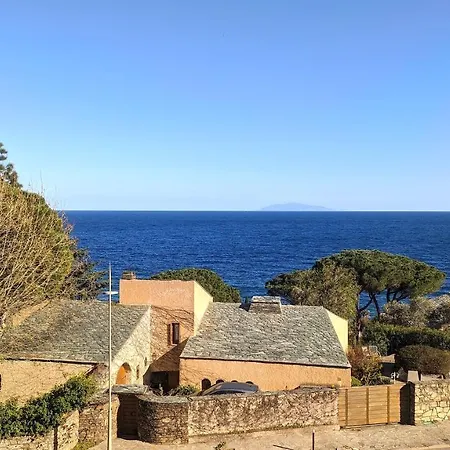 Superb With Sea View, 200m From アパート *