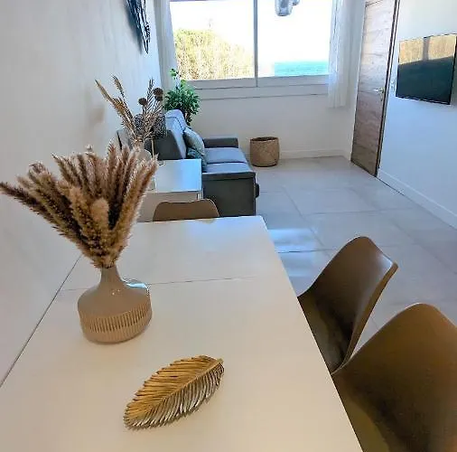 Superb With Sea View, 200m From
