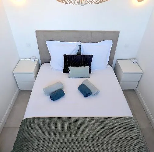 Superb With Sea View, 200m From Daire San-Martino-di-Lota
