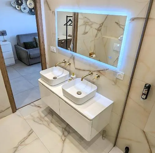 Superb With Sea View, 200m From *