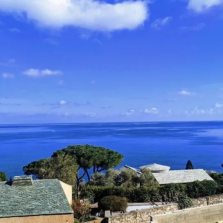 公寓 Superb With Sea View, 200m From *