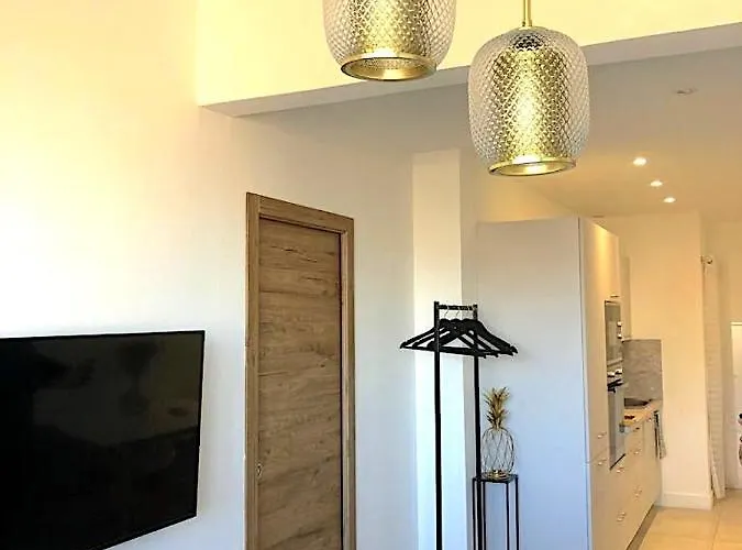 公寓 Superb With Sea View, 200m From San-Martino-di-Lota