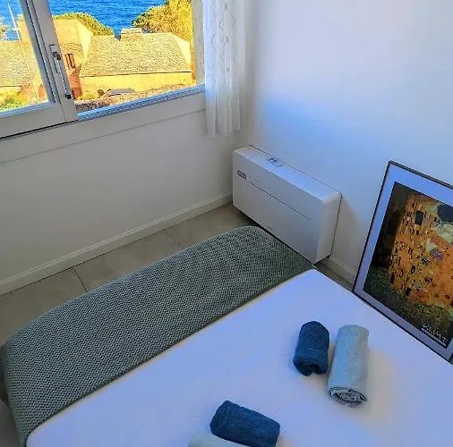 Superb With Sea View, 200m From * San-Martino-di-Lota