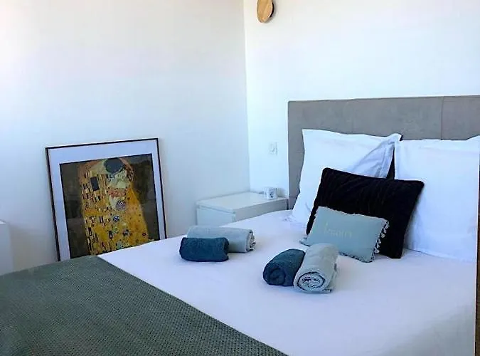 公寓 Superb With Sea View, 200m From *